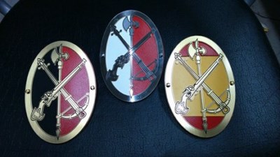 PLACA INSIGNIA LEGION GASTADOR DORADA
