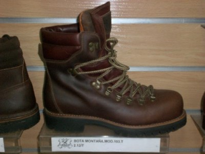 BOTA MONTAÑA BECERRO MD.103-37 AL 46