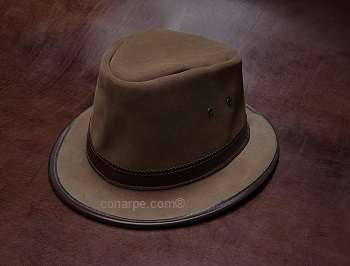 SOMBRERO ESPAÑOL EN SERRAJE AFELPADO