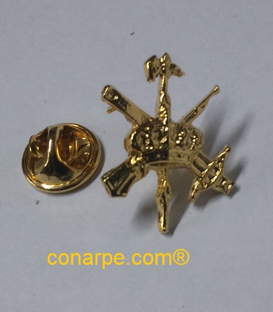 PIN LEGION CAMISA EMBLEMA CON CORONA