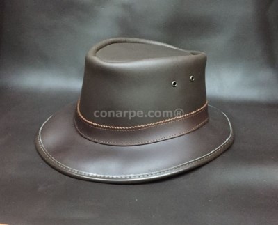 SOMBRERO ESPAÑOL EN SERRAJE ENGRASADO